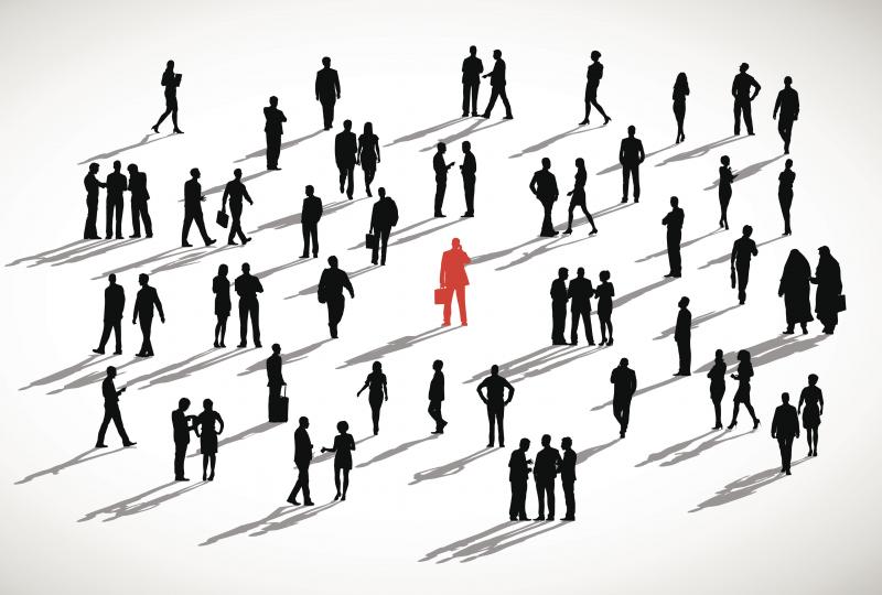 Companies are trying geofencing, which uses GPS and radio frequency identification to set up a virtual, wireless perimeter so that cellphone users in that area receive messages or advertisements on their phones. Companies are trying geofencing, which uses GPS and radio frequency identification to set up a virtual, wireless perimeter so that cellphone users in that area receive messages or advertisements on their phones.