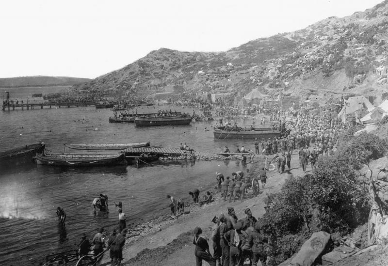 Allied troops at the ANZAC Cove in the Gallipoli peninsula, during World War I. Britain, France, Australia and New Zealand fought for nine months but could not defeat the Ottomans. Overall, a half-million were killed or wounded. Allied troops at the ANZAC Cove in the Gallipoli peninsula, during World War I. Britain, France, Australia and New Zealand fought for nine months but could not defeat the Ottomans. Overall, a half-million were killed or wounded.