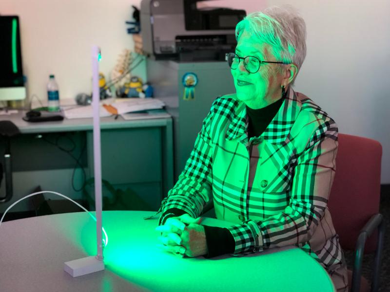 Ann Jones has been spending two hours each day in front of a green LED light — an experimental treatment aimed at alleviating migraines and other forms of chronic pain. Ann Jones has been spending two hours each day in front of a green LED light — an experimental treatment aimed at alleviating migraines and other forms of chronic pain.