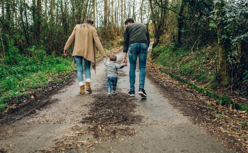 In both urban and rural areas, about 40 percent of women surveyed were currently married to a member of the opposite sex. Only about 30 percent of the rural women of childbearing age had no children, versus roughly 41 percent of urban women. In both urban and rural areas, about 40 percent of women surveyed were currently married to a member of the opposite sex. Only about 30 percent of the rural women of childbearing age had no children, versus roughly 41 percent of urban women.