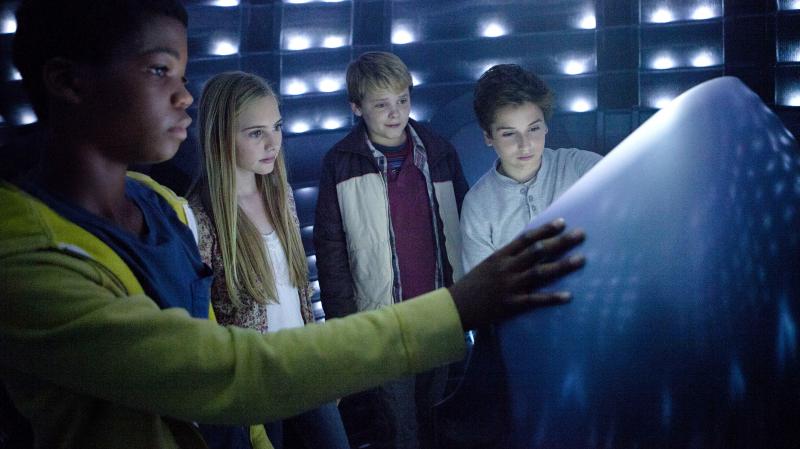 In Earth to Echo, Brian "Astro" Bradley, Ella Wahlestedt, Reese Hartwig and Teo Halm play a group of kids whose neighborhood is being destroyed by a highway construction project, forcing their families to move. In Earth to Echo, Brian "Astro" Bradley, Ella Wahlestedt, Reese Hartwig and Teo Halm play a group of kids whose neighborhood is being destroyed by a highway construction project, forcing their families to move.