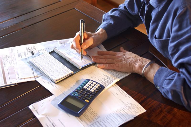 The Social Security Administration didn't deduct premiums from some seniors' Social Security checks that were supposed to pay for Medicare Advantage and private drug coverage. The Social Security Administration didn't deduct premiums from some seniors' Social Security checks that were supposed to pay for Medicare Advantage and private drug coverage.