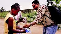 Nigerian pop star Sunny Neji hopes that his music video, "Wash Your Hands O!," inspires kids to scrub up. Nigerian pop star Sunny Neji hopes that his music video, "Wash Your Hands O!," inspires kids to scrub up.