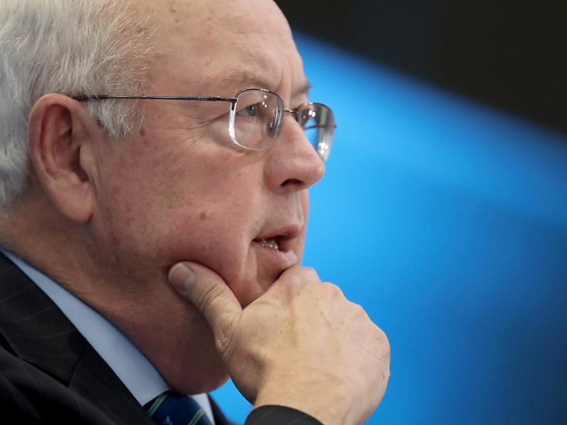 Ken Starr, former independent counsel who investigated the Clintons, is one of several new lawyers on President Trump's impeachment defense team. Ken Starr, former independent counsel who investigated the Clintons, is one of several new lawyers on President Trump's impeachment defense team.