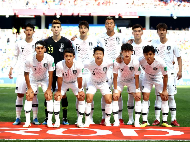 The South Korean soccer team poses for a photo prior to the 2018 FIFA World Cup match against Sweden at Nizhny Novgorod Stadium on June 18, 2018 in Nizhny Novgorod, Russia. The South Korean soccer team poses for a photo prior to the 2018 FIFA World Cup match against Sweden at Nizhny Novgorod Stadium on June 18, 2018 in Nizhny Novgorod, Russia.