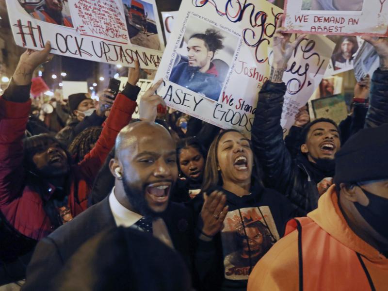 Tamala Payne (center) and attorney Sean Walton participate in a Dec. 11, 2020, protest of the shooting of her son, Casey Goodson Jr., by a Franklin County deputy sheriff in Columbus, Ohio. Tamala Payne (center) and attorney Sean Walton participate in a Dec. 11, 2020, protest of the shooting of her son, Casey Goodson Jr., by a Franklin County deputy sheriff in Columbus, Ohio.