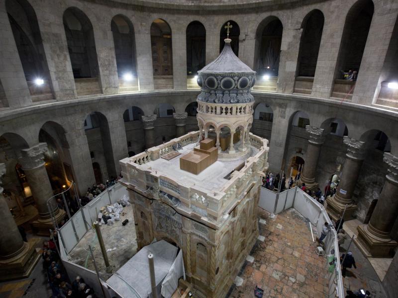 The Edicule in Jerusalem's Church of the Holy Sepulchre is traditionally believed to be the site of Jesus' tomb. A $4 million restoration project, led by a Greek team, has cleaned and reinforced the structure. The Edicule in Jerusalem's Church of the Holy Sepulchre is traditionally believed to be the site of Jesus' tomb. A $4 million restoration project, led by a Greek team, has cleaned and reinforced the structure.
