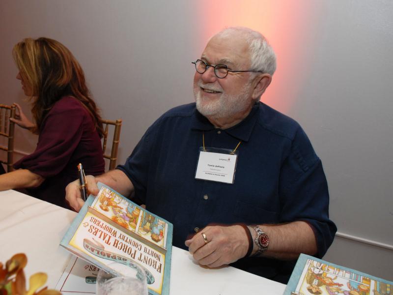 Author Tomie dePaola, at a book signing in New York City in 2008. Author Tomie dePaola, at a book signing in New York City in 2008.
