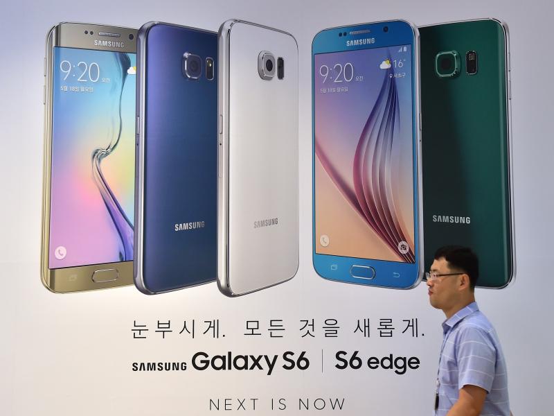 Both Google and Samsung are rolling out new processes to issue security updates for Android devices, like the Samsung Galaxy S6 and S6 Edge. Both Google and Samsung are rolling out new processes to issue security updates for Android devices, like the Samsung Galaxy S6 and S6 Edge.
