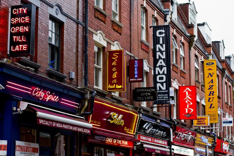 Brick Lane is a street in the London borough of Tower Hamlets. It is famous for its many curry houses. Brick Lane is a street in the London borough of Tower Hamlets. It is famous for its many curry houses.