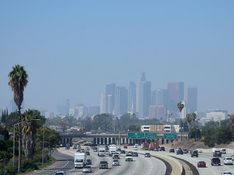 An analysis of air quality and childhood asthma in Los Angeles found that kids' health improved when smog declined. An analysis of air quality and childhood asthma in Los Angeles found that kids' health improved when smog declined.