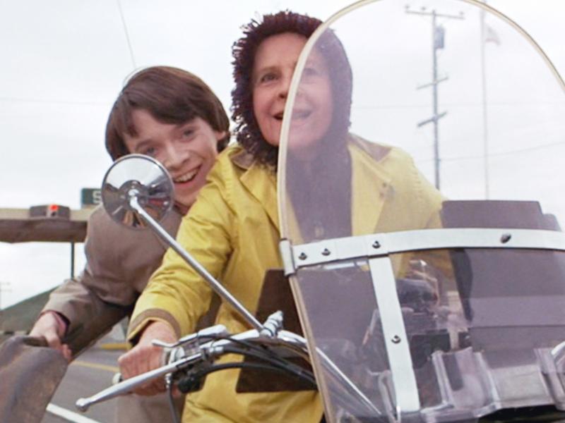 In the 1971 movie "Harold and Maude," Bud Cort play Harold and Ruth Gordon, Maude. In the 1971 movie "Harold and Maude," Bud Cort play Harold and Ruth Gordon, Maude.