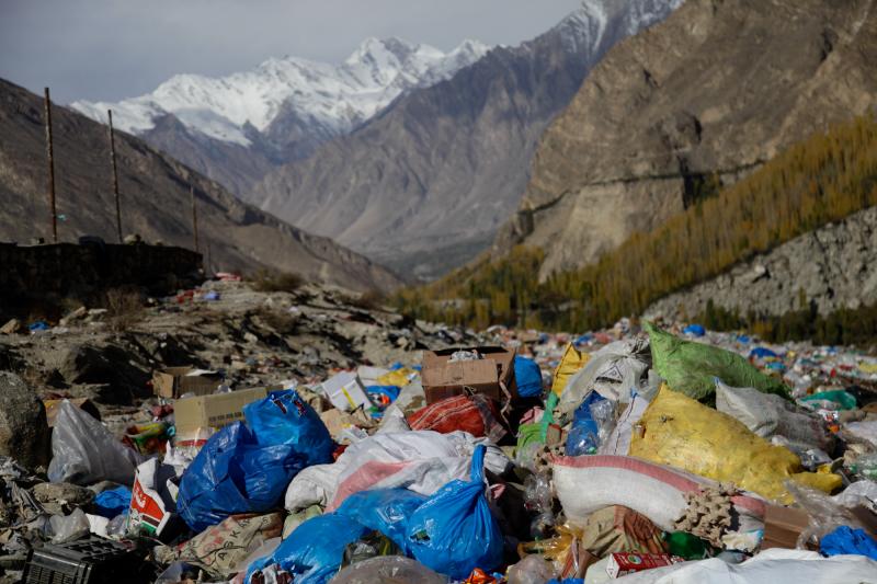 Trash from an informal dump in far northern Pakistan is frequently incinerated, sending up plumes of foul-smelling smoke right near a glacial lake frequented by tourists. Trash from an informal dump in far northern Pakistan is frequently incinerated, sending up plumes of foul-smelling smoke right near a glacial lake frequented by tourists.