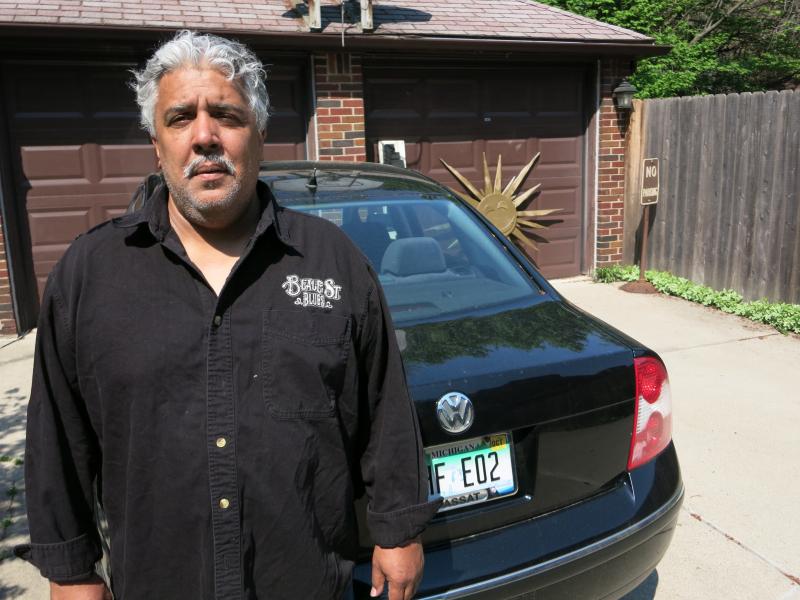 Bob Ennis says he pays about $3,200 for auto insurance — and he blames his Detroit address for the high annual premium. Bob Ennis says he pays about $3,200 for auto insurance — and he blames his Detroit address for the high annual premium.