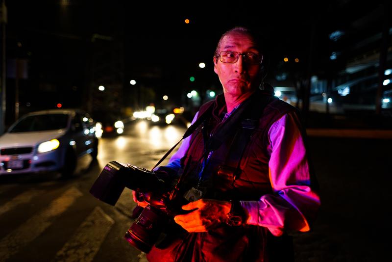 David Alvarado works the night shift for la nota roja (crime tabloids) in Mexico City. David Alvarado works the night shift for la nota roja (crime tabloids) in Mexico City.