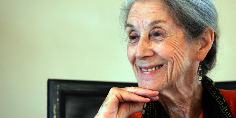 In addition to her 15 novels, Nadine Gordimer authored several volumes of short stories and nonfiction. In addition to her 15 novels, Nadine Gordimer authored several volumes of short stories and nonfiction.