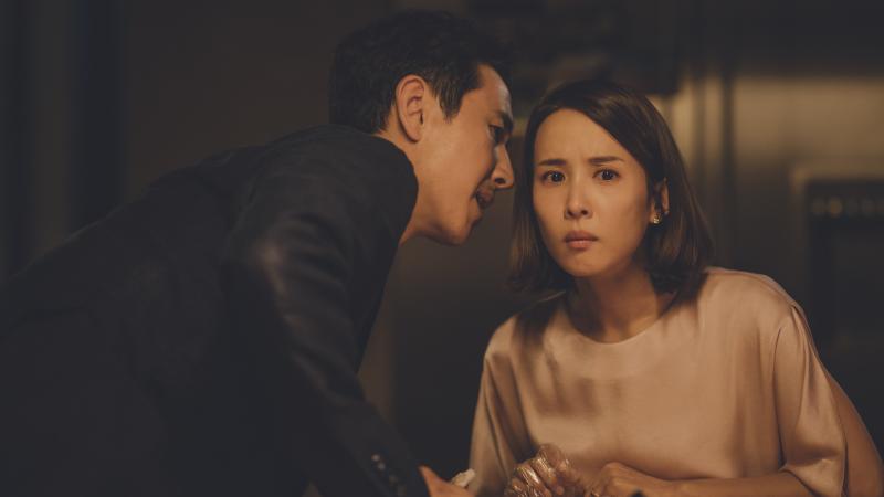 Lee Sun-kyun and Jo Yeo-jeong play the wealthy Parks in Parasite. Lee Sun-kyun and Jo Yeo-jeong play the wealthy Parks in Parasite.