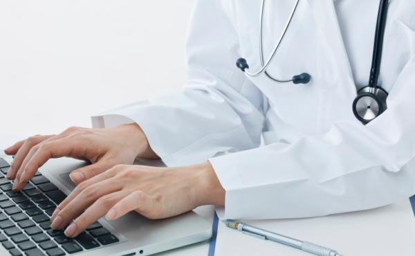Electronic medical records can have drawbacks, too. Electronic medical records can have drawbacks, too.