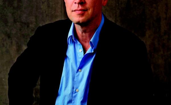 Scott Anderson is a novelist and veteran war correspondent. His previous novels include Moonlight Hotel and The Man Who Tried to Save the World. Scott Anderson is a novelist and veteran war correspondent. His previous novels include Moonlight Hotel and The Man Who Tried to Save the World.