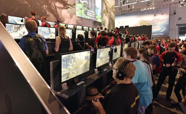 Participants play the latest video games at the gamescom computer game fair in Cologne, Germany, on Wednesday. The Electronic Sports League, which sponsors a tournament in the city later this month, says it will require random drug tests to ensure players Participants play the latest video games at the gamescom computer game fair in Cologne, Germany, on Wednesday. The Electronic Sports League, which sponsors a tournament in the city later this month, says it will require random drug tests to ensure players
