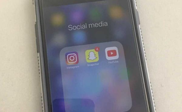 Social Media Apps on Iphone Social Media on Iphone