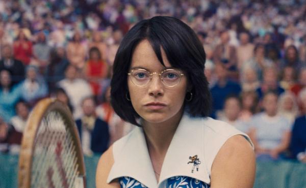 Emma Stone stars as the famous professional tennis player and gender equality activist, Billie Jean King, in Battle of the Sexes. Emma Stone stars as the famous professional tennis player and gender equality activist, Billie Jean King, in Battle of the Sexes.