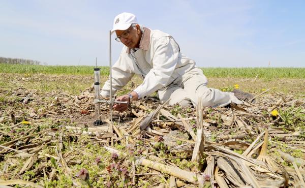 Rattan Lal, an Indian-born scientist, has devoted his career to finding ways to capture carbon from the air and store it in soil. Rattan Lal, an Indian-born scientist, has devoted his career to finding ways to capture carbon from the air and store it in soil.