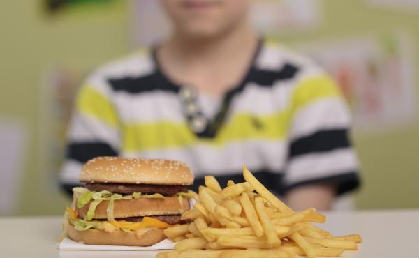 Despite all the efforts to get kids to eat more healthfully, the rate of fast-food consumption hasn't budged in the past 15 years, the CDC finds. Despite all the efforts to get kids to eat more healthfully, the rate of fast-food consumption hasn't budged in the past 15 years, the CDC finds.