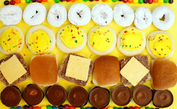 What role do high-calorie, low-nutrition junk foods play in expanding waistlines? Two recent studies tackle that question. What role do high-calorie, low-nutrition junk foods play in expanding waistlines? Two recent studies tackle that question.