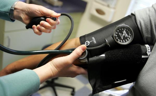 Sure, you can shoot your doctor an email, or hit the urgent care clinic when you have a sore throat. But those convenient alternatives may be less likely than regular visits to a primary provider to catch symptoms that ebb and flow, yet might signal a lar Sure, you can shoot your doctor an email, or hit the urgent care clinic when you have a sore throat. But those convenient alternatives may be less likely than regular visits to a primary provider to catch symptoms that ebb and flow, yet might signal a lar