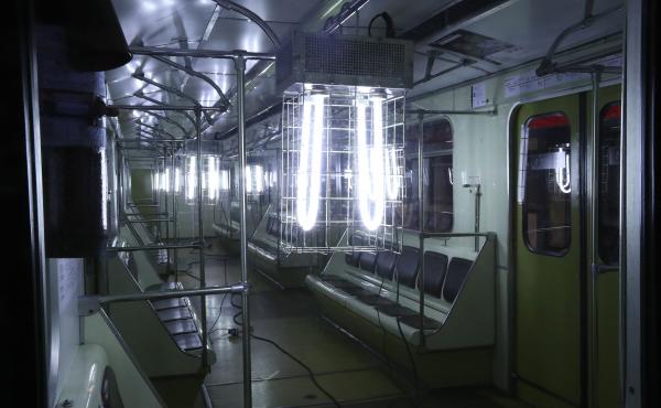 A quartz UV germicidal lamp is used to disinfect a train at the Sviblovo station of the Moscow Metro transit system. A quartz UV germicidal lamp is used to disinfect a train at the Sviblovo station of the Moscow Metro transit system.