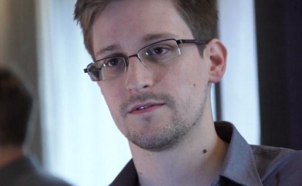 Edward Snowden, seen here in Hong Kong in 2013, is seeking dual Russian-U.S. citizenship. The former contractor for the U.S. National Security Agency revealed details of top-secret surveillance conducted by the NSA. Edward Snowden, seen here in Hong Kong in 2013, is seeking dual Russian-U.S. citizenship. The former contractor for the U.S. National Security Agency revealed details of top-secret surveillance conducted by the NSA.