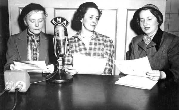 Evelyn Birkby interviews guests on her KMA radio program, Down a Country Lane, in 1951 in Shenandoah, Iowa. Evelyn Birkby interviews guests on her KMA radio program, Down a Country Lane, in 1951 in Shenandoah, Iowa.