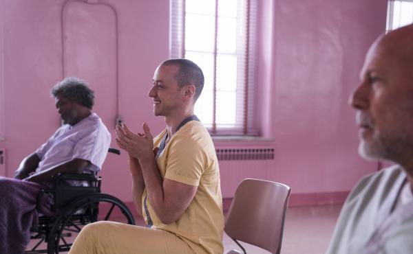 Supergroup Therapy (from left): Elijah (Samuel L. Jackson), Kevin (James McAvoy) and David (Bruce Willis) assemble, in Glass. Supergroup Therapy (from left): Elijah (Samuel L. Jackson), Kevin (James McAvoy) and David (Bruce Willis) assemble, in Glass.