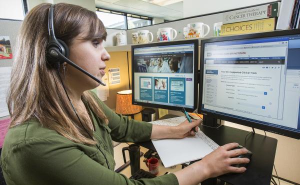 Jill Wiseman answers questions for the Contact Center based at the Fred Hutchinson Cancer Research Center in Seattle. Jill Wiseman answers questions for the Contact Center based at the Fred Hutchinson Cancer Research Center in Seattle.
