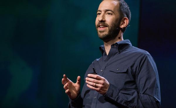Jonathan Tepperman speaks at TEDSummit in 2016. Jonathan Tepperman speaks at TEDSummit in 2016.