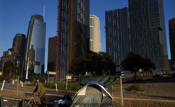 The Los Angeles Homeless Services Authority found the homeless population ballooned to 57,794 in 2017. A new pilot program seeks to pay homeowners to create housing for those in need. The Los Angeles Homeless Services Authority found the homeless population ballooned to 57,794 in 2017. A new pilot program seeks to pay homeowners to create housing for those in need.