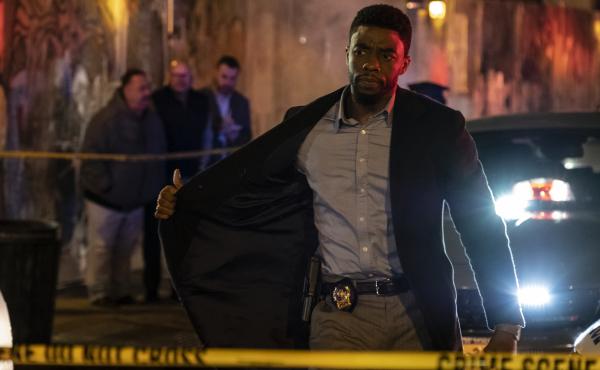 An NYPD detective (Chadwick Boseman) shuts down Manhattan in pursuit of two cop killers in 21 Bridges. An NYPD detective (Chadwick Boseman) shuts down Manhattan in pursuit of two cop killers in 21 Bridges.