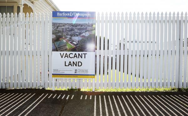 A plot of land for sale in Auckland, New Zealand, seen in 2015. At the time, the choice sliver of land — which measured just a tenth of an acre — was on sale for $840,000. A plot of land for sale in Auckland, New Zealand, seen in 2015. At the time, the choice sliver of land — which measured just a tenth of an acre — was on sale for $840,000.