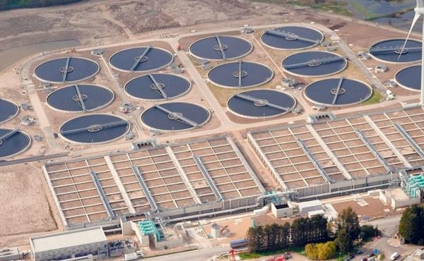 Aerial view of the Beckton Sewage Treatment Works in London. Between February and May, U.K. scientists found several samples containing closely related versions of the polio virus in wastewater at the plant. Aerial view of the Beckton Sewage Treatment Works in London. Between February and May, U.K. scientists found several samples containing closely related versions of the polio virus in wastewater at the plant.