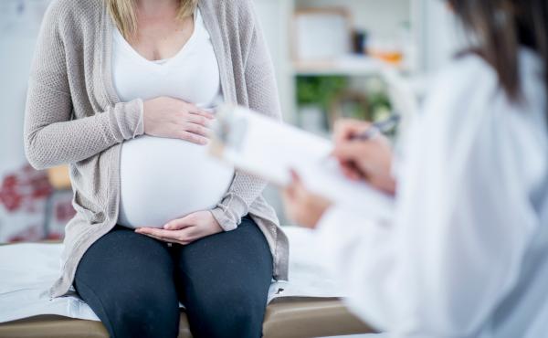 Under sweeping new recommendations from the American College of Obstetricians and Gynecologists, doctors would see new mothers sooner and more frequently, and insurers would cover the increased visits. Under sweeping new recommendations from the American College of Obstetricians and Gynecologists, doctors would see new mothers sooner and more frequently, and insurers would cover the increased visits.