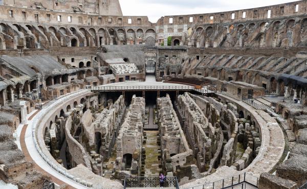 Italian officials have announced a project to build and install a high-tech, retractable floor inside the ancient Roman Colosseum by 2023, some two centuries after archaeologists removed the arena's stage. Italian officials have announced a project to build and install a high-tech, retractable floor inside the ancient Roman Colosseum by 2023, some two centuries after archaeologists removed the arena's stage.