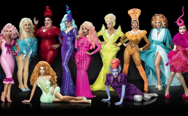 Sasha Velour competed against 13 other drag queens in season nine of RuPaul's Drag Race to snatch the crown and a prize of $100,000. Sasha Velour competed against 13 other drag queens in season nine of RuPaul's Drag Race to snatch the crown and a prize of $100,000.