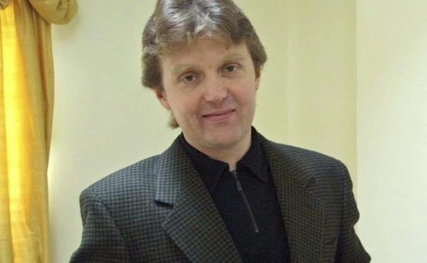 On his deathbed, Alexander Litvinenko, a former Russian intelligence agent who defected, accused Vladimir Putin of ordering his assassination. On his deathbed, Alexander Litvinenko, a former Russian intelligence agent who defected, accused Vladimir Putin of ordering his assassination.