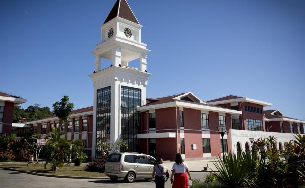 The Tupua Tamasese Meaule Hospital is pictured in Apia, Samoa, on July 10, 2015. Samoa will go into lockdown beginning Saturday as it faces its first outbreak of the coronavirus after a woman who was about to leave the country tested positive. The Tupua Tamasese Meaule Hospital is pictured in Apia, Samoa, on July 10, 2015. Samoa will go into lockdown beginning Saturday as it faces its first outbreak of the coronavirus after a woman who was about to leave the country tested positive.