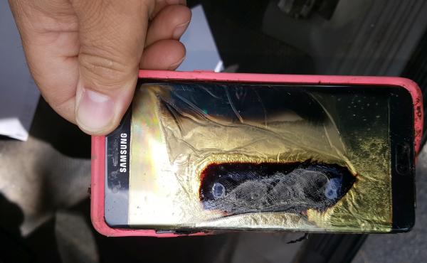 This replacement Samsung Galaxy Note 7 phone melted on Oct 7, says a phone consumer in Minnesota. This replacement Samsung Galaxy Note 7 phone melted on Oct 7, says a phone consumer in Minnesota.