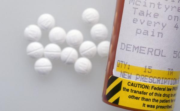 Opioid prescriptions went down among doctors informed of patients' overdose deaths. Opioid prescriptions went down among doctors informed of patients' overdose deaths.