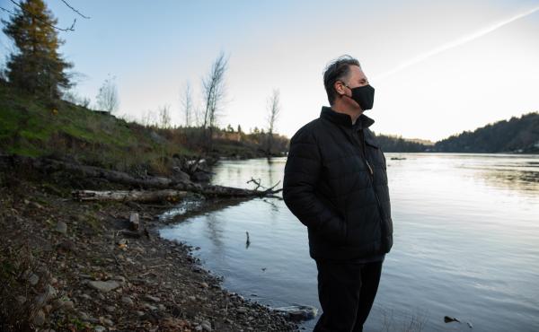 Joel McLemore of Milwaukie, Ore., looks at the Willamette River near his home in suburban Portland, Ore. McLemore moved to Oregon in April to pursue new employment opportunities after his divorce. Joel McLemore of Milwaukie, Ore., looks at the Willamette River near his home in suburban Portland, Ore. McLemore moved to Oregon in April to pursue new employment opportunities after his divorce.
