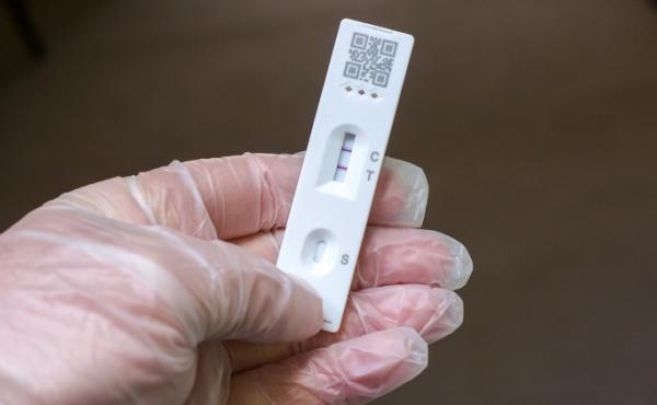 The science isn't entirely settled on whether a rapid antigen test indicates whether a person is still contagious. The science isn't entirely settled on whether a rapid antigen test indicates whether a person is still contagious.