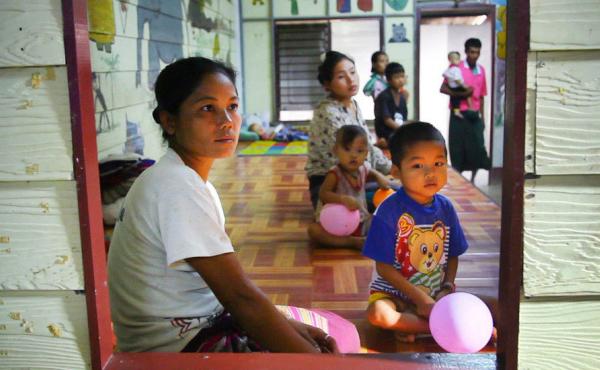 In 2012, this mother carried her 5-year-old son to a malaria clinic in Thailand from Myanmar. Two new studies find that multidrug-resistant parasites are rendering front-line malaria drugs ineffective in Southeast Asia. In 2012, this mother carried her 5-year-old son to a malaria clinic in Thailand from Myanmar. Two new studies find that multidrug-resistant parasites are rendering front-line malaria drugs ineffective in Southeast Asia.